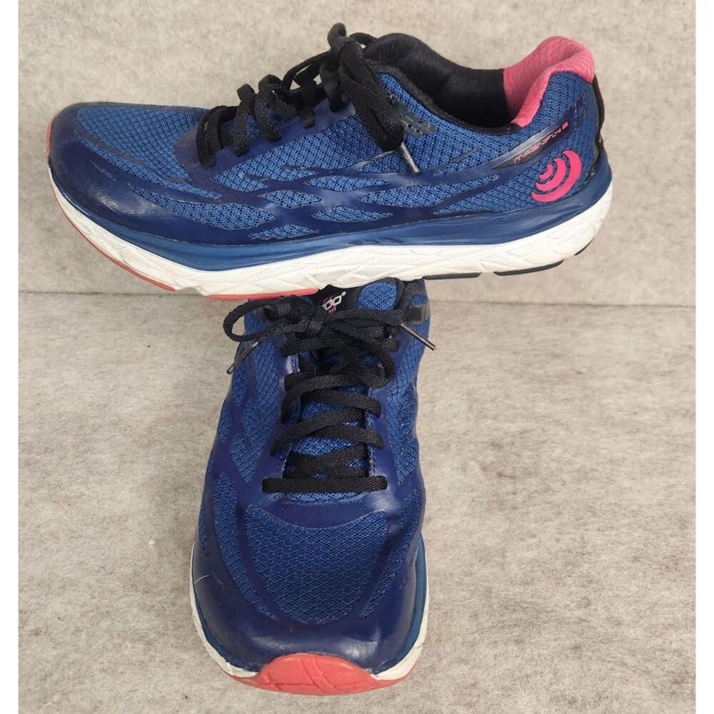Topo Athletic Women's Magnifly 2 Blue & Pink Size 9.5 0 Drop Running Shoes
